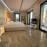 Вилла Olive Hill New