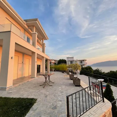 Villa Olive Hill New