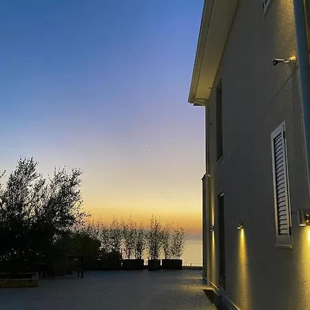 Olive Hill New Vlorë